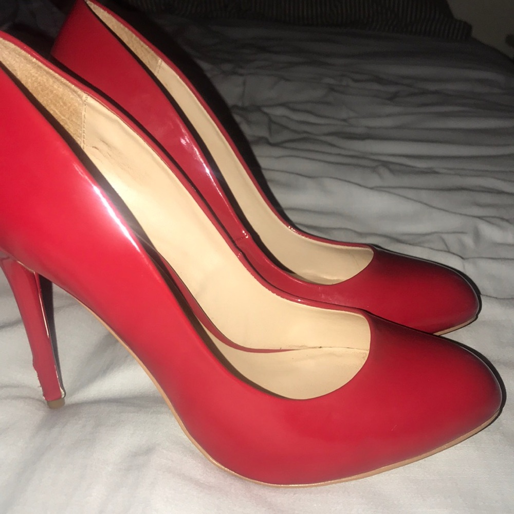 Call it Spring heels - Picture 2 of 3